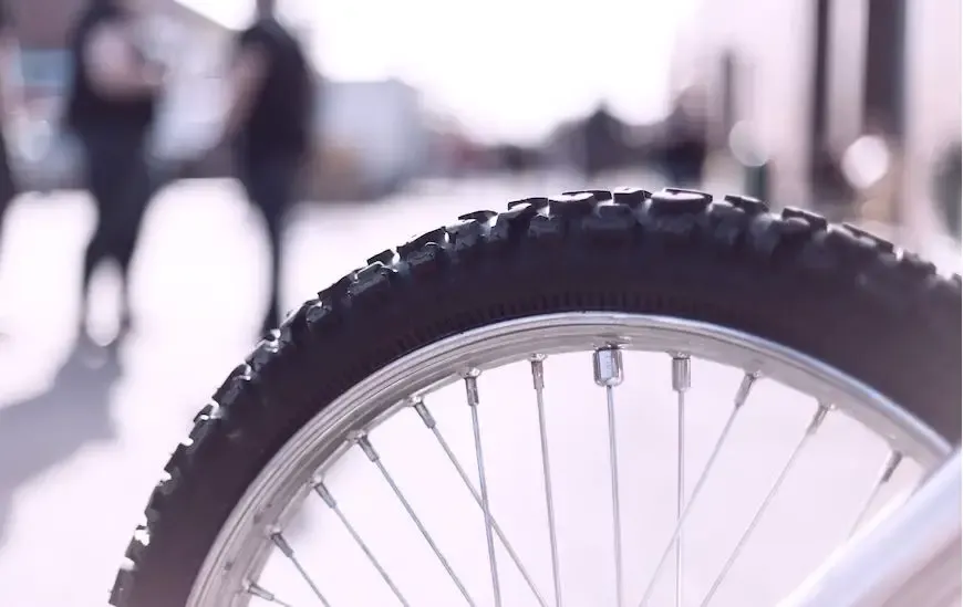 2.6 vs 2.4 mountain bike tires